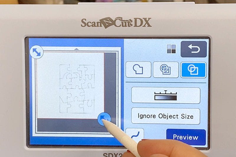 Showing where to go on the ScanNCut machine