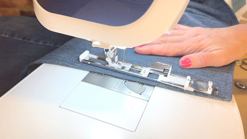 Sewing on the button holes