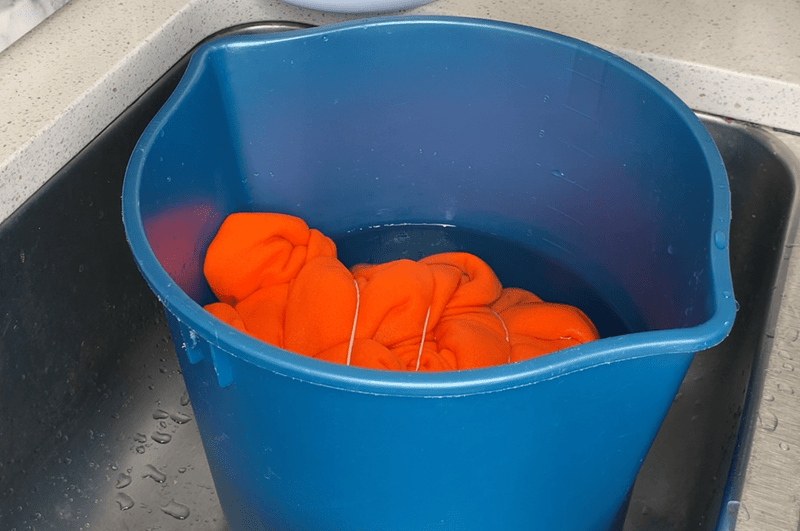 6 Bleaching Bucket