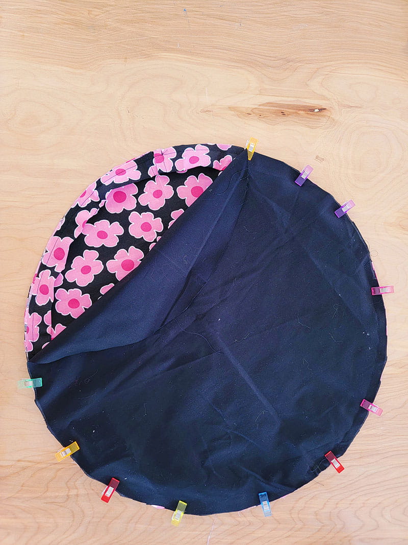 Showing the wide shot of the fabric
