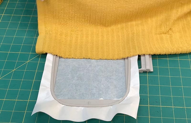 7_LAY TOWEL ON STABILIZER