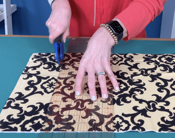 2_Cutting Outer Fabric.png