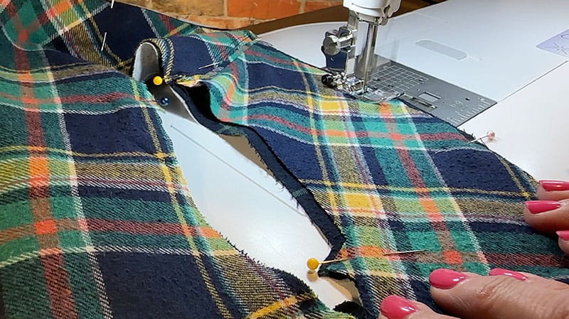 sewing brim pieces together at the edge