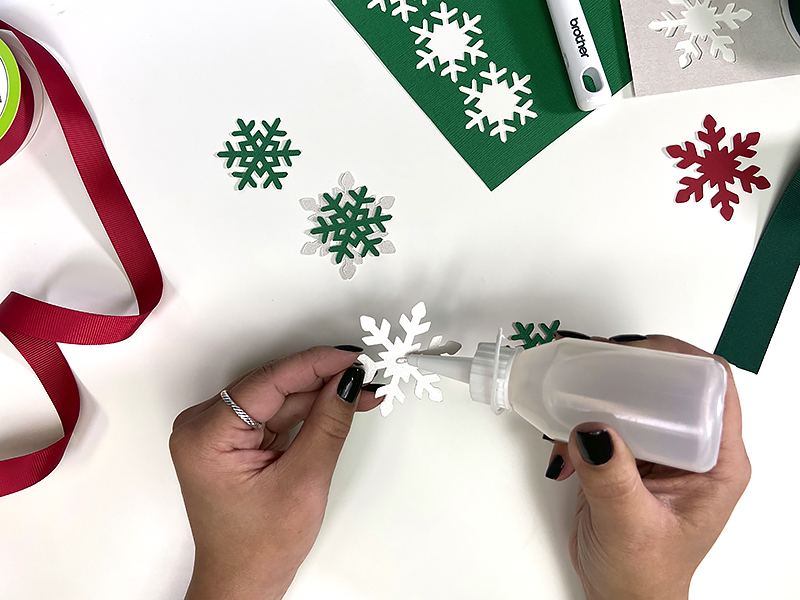 Glute on white snowflake