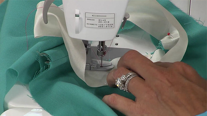 Necklines, collars and bias tape