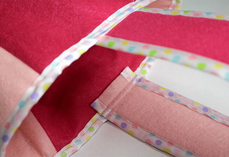Easter Basket 44-Both handles stitched to bag.