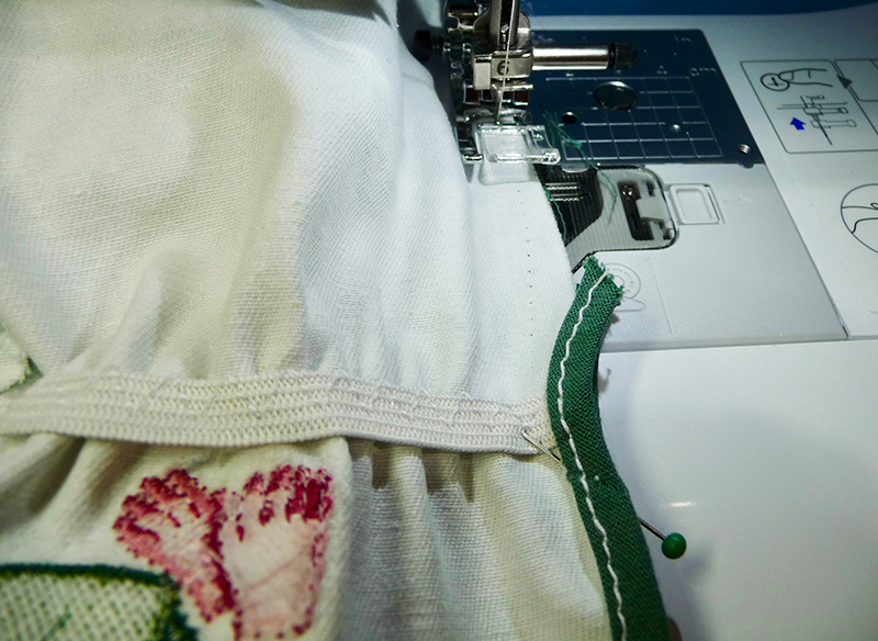 Embroidered Garden Gloves