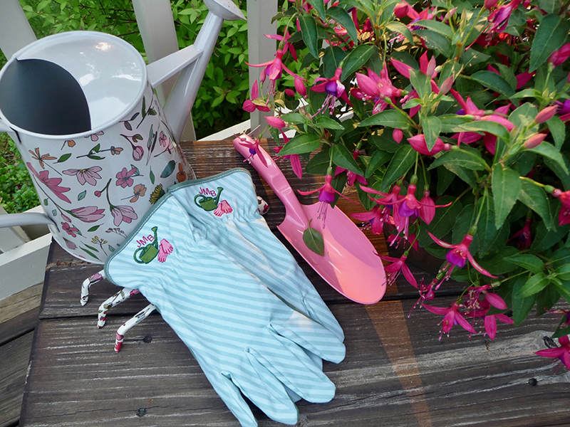 Embroidered Garden Gloves