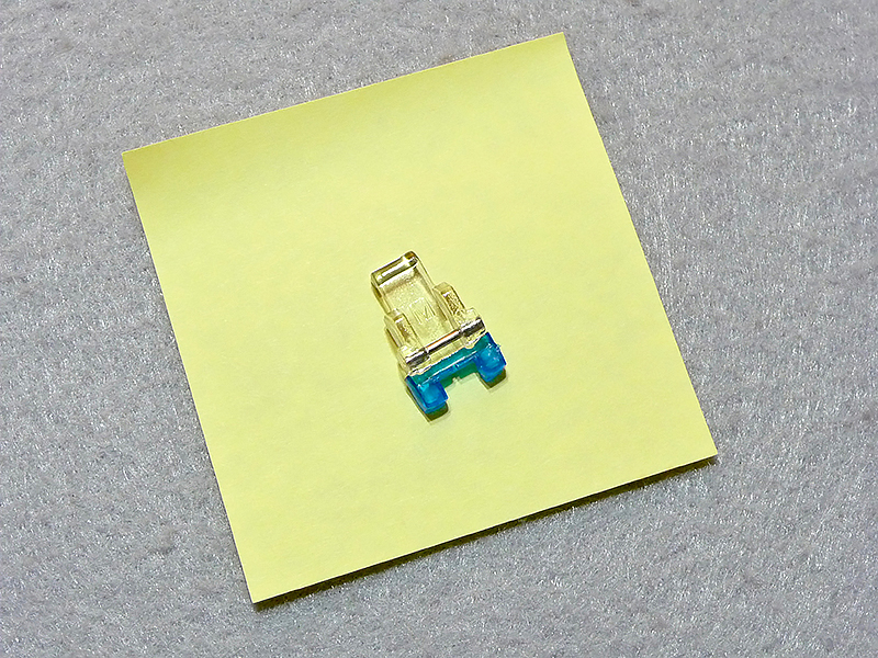 post it and clip