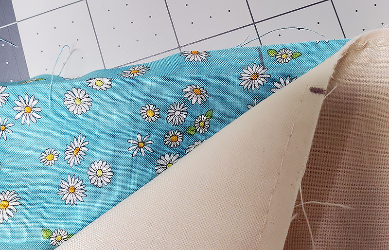 N and apron Bib